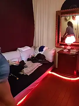 Snapshot of SelenaHouston chatting on February 19, 2026, 5:36 am SelenaHouston online show from February 19, 2026, 5:36 am