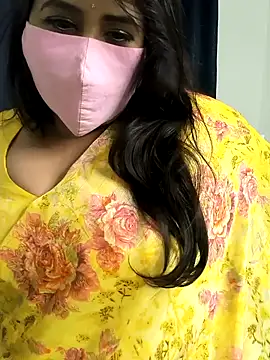 Snapshot of Selina_6 chatting on January 3, 2025, 5:31 pm Selina 6 online show from January 3, 2025, 5:31 pm