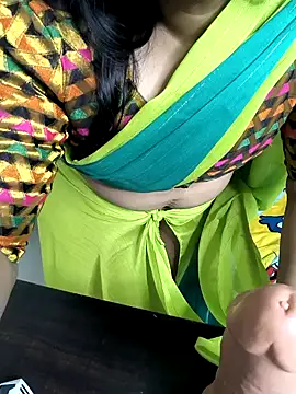 Snapshot of Selina_6 chatting on January 26, 2025, 4:20 pm Selina 6 online show from January 26, 2025, 4:20 pm