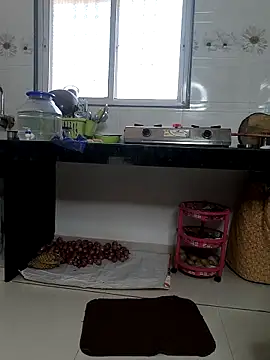 Snapshot of Selina_6 chatting on March 9, 2025, 3:27 pm Selina 6 online show from March 9, 2025, 3:27 pm