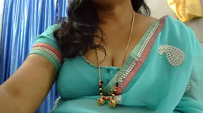 Snapshot of Vijji-telugu chatting on December 18, 2024, 7:47 am Vijji-telugu online show from December 18, 2024, 7:47 am