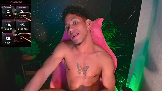 Snapshot of Palo_santo chatting on September 28, 2025, 4:51 am Palo santo online show from September 28, 2025, 4:51 am