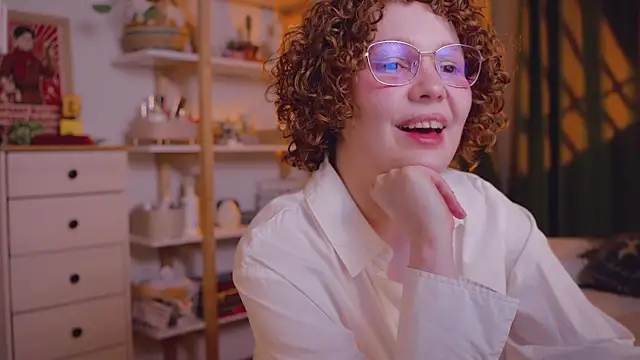 Snapshot of _lightmyfire chatting on April 7, 2026, 12:33 am lightmyfire online show from April 7, 2026, 12:33 am