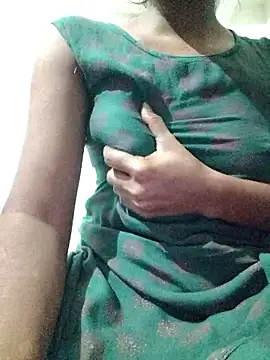 rituporna2004 online show from January 13, 2026, 2:28 am