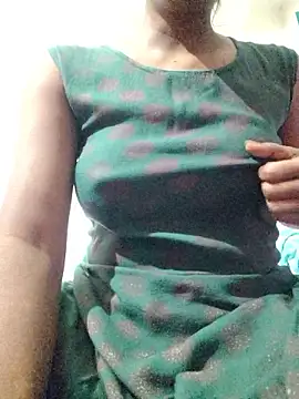 rituporna2004 online show from January 17, 2026, 3:00 am