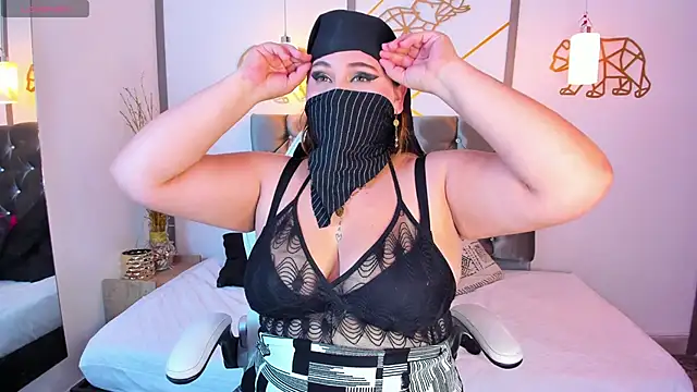 SalmaZaman online show from September 10, 2025, 7:25 pm