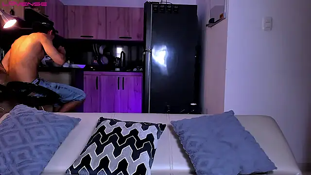 SymonPrince online show from October 14, 2025, 8:09 pm