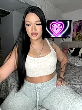 GemaGranadoss online show from October 10, 2025, 11:04 pm