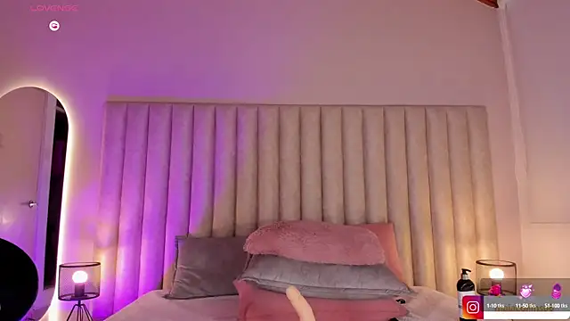 Maia Collins online show from February 7, 2025, 11:13 pm