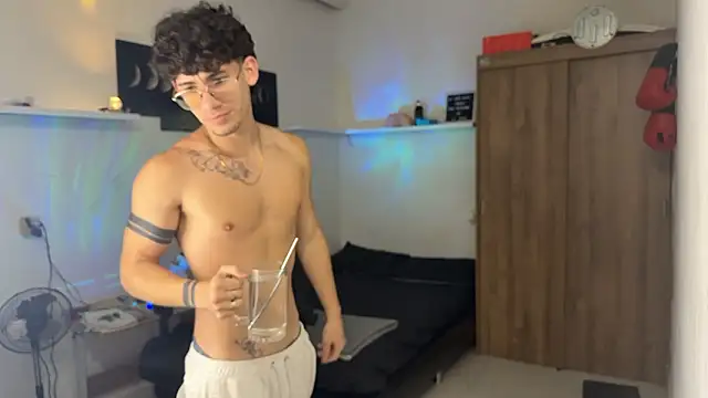 Kisan Smith online show from February 19, 2026, 3:24 am