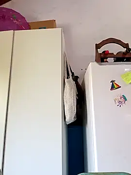 ConeNella online show from December 20, 2024, 3:21 pm