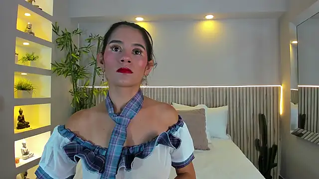 EmmilyCollson online show from October 1, 2025, 5:08 pm