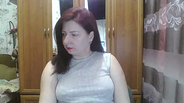 Snapshot of SophieNightAh chatting on December 3, 2024, 9:55 am SophieNightAh online show from December 3, 2024, 9:55 am