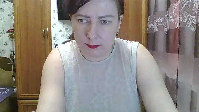 Snapshot of SophieNightAh chatting on February 1, 2025, 3:28 pm SophieNightAh online show from February 1, 2025, 3:28 pm