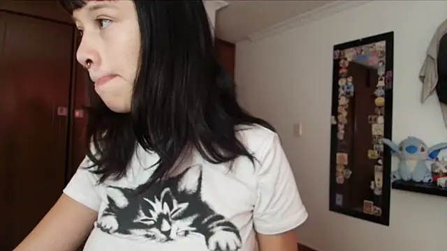 Snapshot of Marceline_0 chatting on January 3, 2025, 3:12 pm Marceline 0 online show from January 3, 2025, 3:12 pm