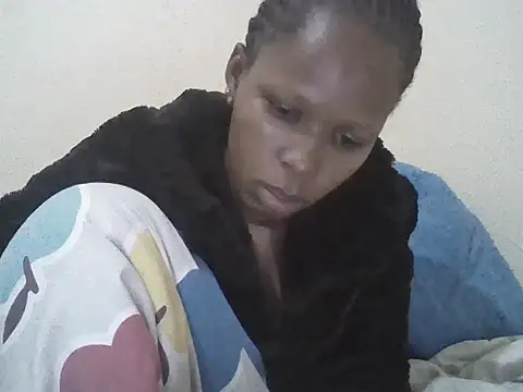 CharlotteDee online show from October 12, 2025, 6:23 am