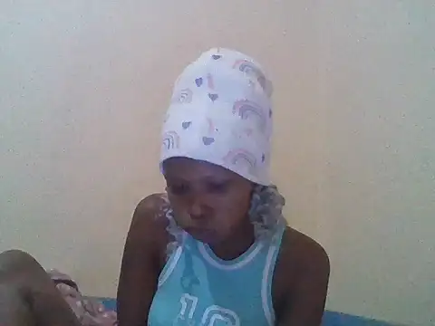 CharlotteDee online show from November 2, 2025, 6:05 am