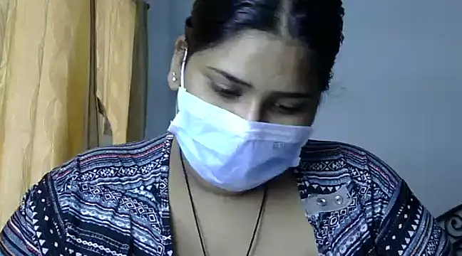 cutelady65 online show from February 18, 2025, 6:04 am