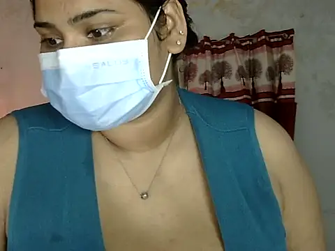 cutelady65 online show from September 20, 2025, 3:13 pm