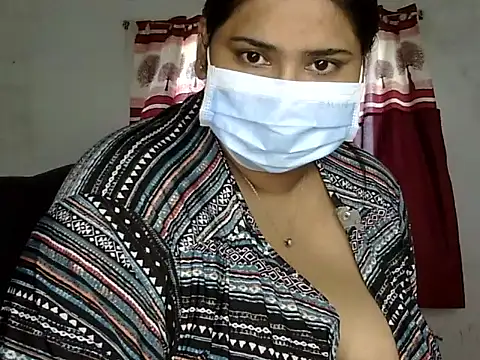 cutelady65 online show from September 21, 2025, 9:33 am