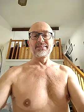 Snapshot of MadProfessor chatting on February 28, 2025, 10:20 am MadProfessor online show from February 28, 2025, 10:20 am