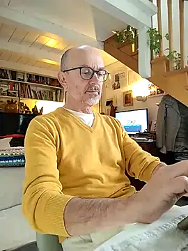 Snapshot of MadProfessor chatting on March 13, 2025, 11:19 am MadProfessor online show from March 13, 2025, 11:19 am