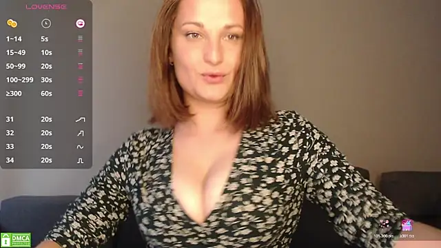 VerySweetKate111 online show from April 29, 2026, 1:26 pm