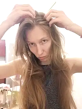 CatFerae online show from January 20, 2025, 12:39 pm