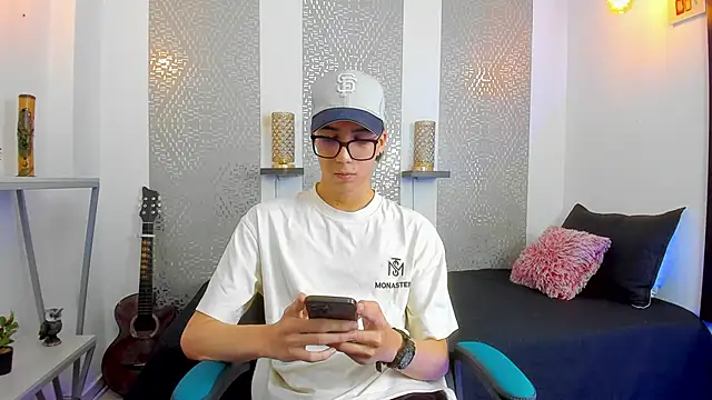 Snapshot of Nikolay_Gregori chatting on February 16, 2025, 4:31 am Nikolay Gregori online show from February 16, 2025, 4:31 am
