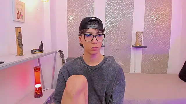 Snapshot of Nikolay_Gregori chatting on September 29, 2025, 4:39 am Nikolay Gregori online show from September 29, 2025, 4:39 am