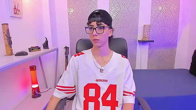 Snapshot of Nikolay_Gregori chatting on October 5, 2025, 4:33 am Nikolay Gregori online show from October 5, 2025, 4:33 am