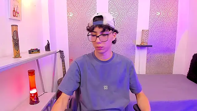 Snapshot of Nikolay_Gregori chatting on October 8, 2025, 4:21 am Nikolay Gregori online show from October 8, 2025, 4:21 am