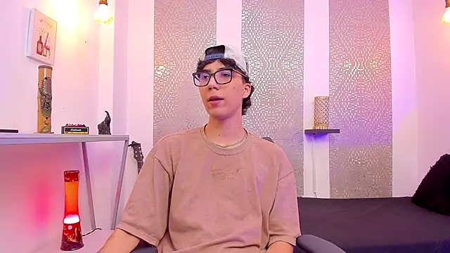 Snapshot of Nikolay_Gregori chatting on October 9, 2025, 4:32 am Nikolay Gregori online show from October 9, 2025, 4:32 am