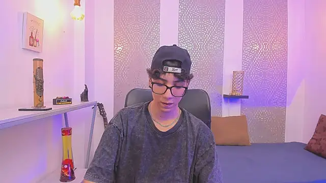 Snapshot of Nikolay_Gregori chatting on October 14, 2025, 4:13 am Nikolay Gregori online show from October 14, 2025, 4:13 am