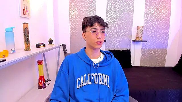 Snapshot of Nikolay_Gregori chatting on November 9, 2025, 4:22 am Nikolay Gregori online show from November 9, 2025, 4:22 am