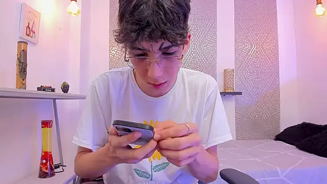 Snapshot of Nikolay_Gregori chatting on November 11, 2025, 4:23 am Nikolay Gregori online show from November 11, 2025, 4:23 am