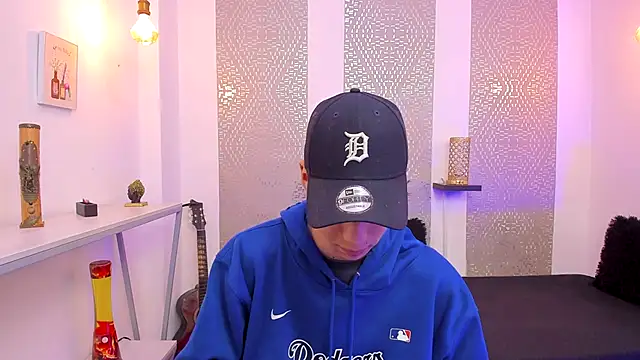 Snapshot of Nikolay_Gregori chatting on November 17, 2025, 4:07 am Nikolay Gregori online show from November 17, 2025, 4:07 am