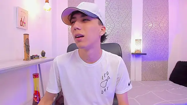 Nikolay Gregori online show from November 21, 2025, 4:22 am