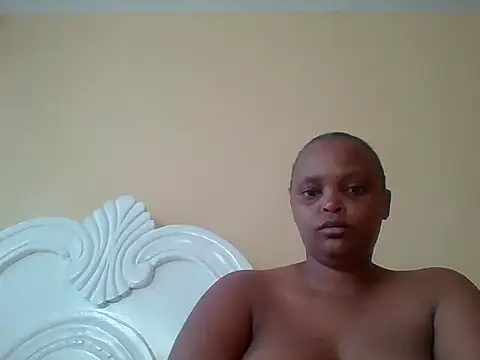 Sexxy-Shie online show from November 17, 2025, 2:12 pm