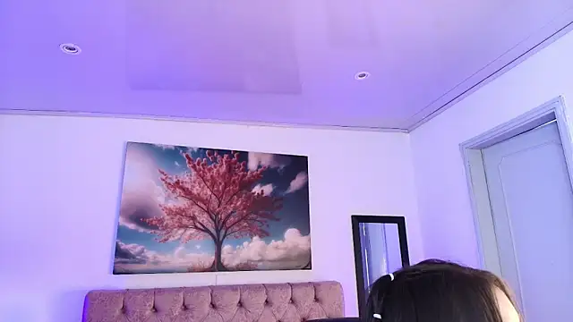 Julianaa Castro  online show from January 17, 2026, 11:48 am