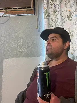 Snapshot of Miguel16i chatting on February 12, 2025, 5:37 pm Miguel16i online show from February 12, 2025, 5:37 pm