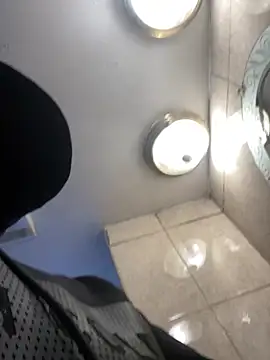 Snapshot of Miguel16i chatting on March 14, 2025, 7:12 pm Miguel16i online show from March 14, 2025, 7:12 pm