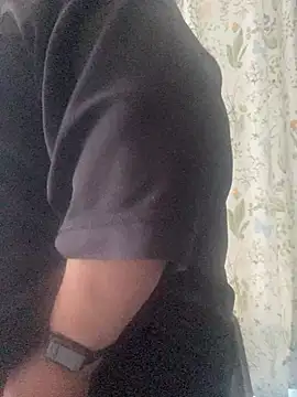 Snapshot of Miguel16i chatting on March 20, 2025, 6:31 pm Miguel16i online show from March 20, 2025, 6:31 pm