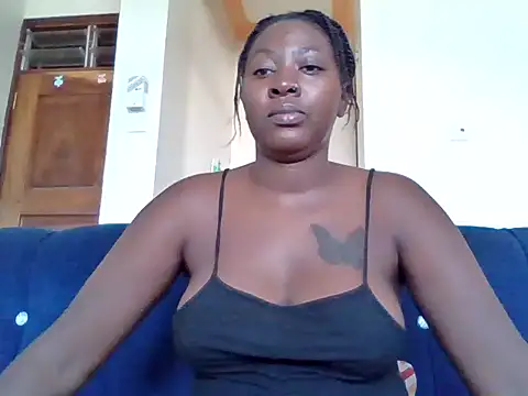 Snapshot of choco_dimples chatting on December 20, 2024, 12:49 pm choco dimples online show from December 20, 2024, 12:49 pm