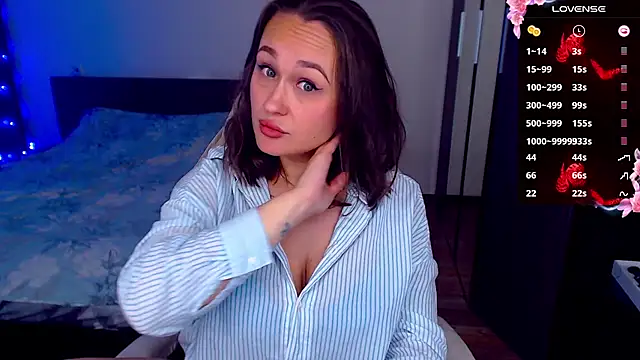 Snapshot of Cutie-Melanie chatting on October 19, 2025, 12:11 am Cutie-Melanie online show from October 19, 2025, 12:11 am