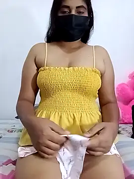 SLZAARA online show from October 20, 2025, 8:09 pm