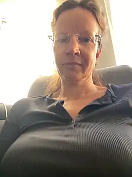 Snapshot of AnnikaRose chatting on September 29, 2025, 6:07 am AnnikaRose online show from September 29, 2025, 6:07 am