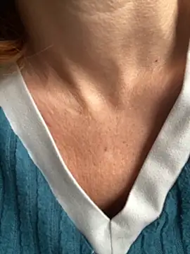 Snapshot of AnnikaRose chatting on October 23, 2025, 7:07 am AnnikaRose online show from October 23, 2025, 7:07 am