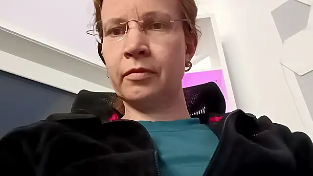 AnnikaRose online show from March 21, 2026, 10:42 am