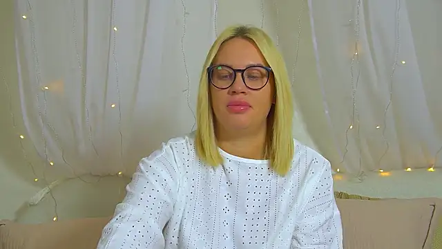 MariaNeumann online show from February 28, 2026, 6:09 pm